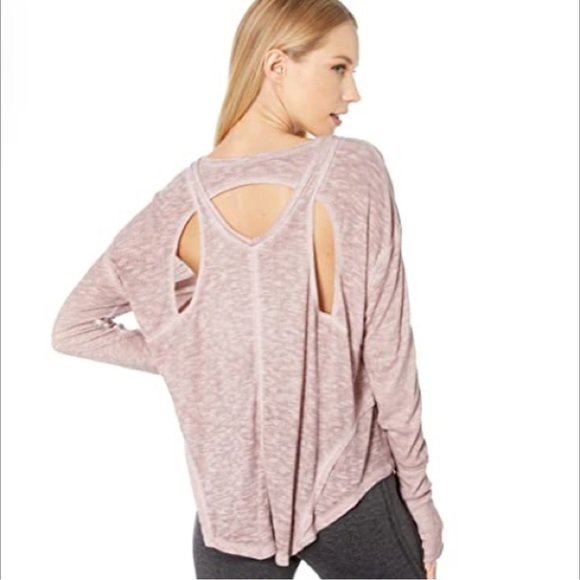 Free People Movement Lay Up Long Sleeve Top Woman’s Medium Mauve Pink Thumbholes - Picture 7 of 14